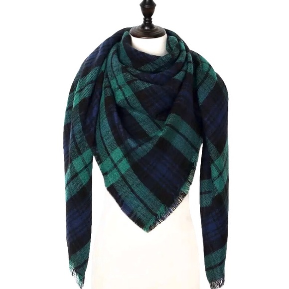 Navy Green Soft Plaid Scarf -NEW - Picture 1 of 7